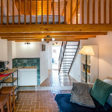 A Charming Village Retreat Casa Kaz *