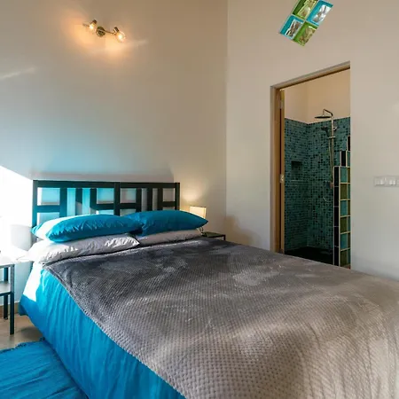 Ferienhaus A Charming Village Retreat Casa Kaz