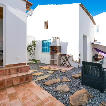 A Charming Village Retreat Casa Kaz Holiday home